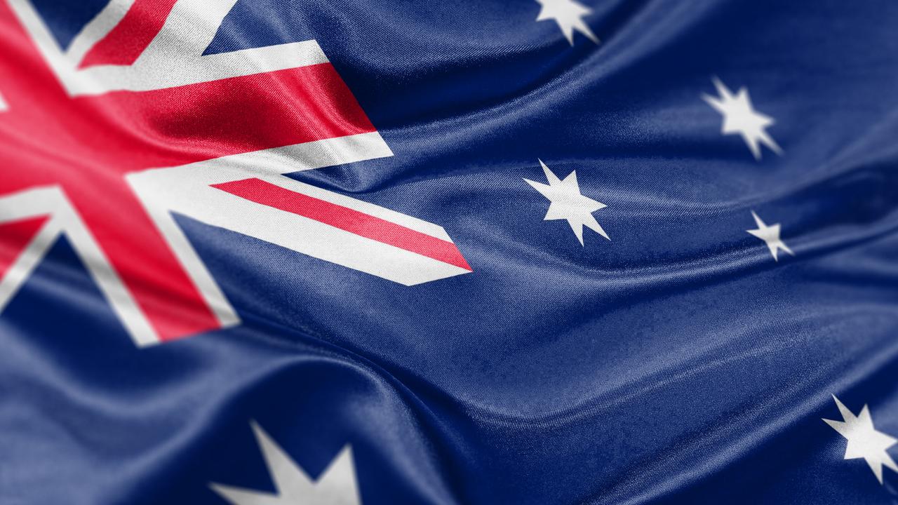 🚨 TRÊN 35 TUỔI VẪN CÓ CƠ HỘI Ở LẠI ÚC VỚI VISA 485 – BẠN ĐÃ BIẾT CHƯA?